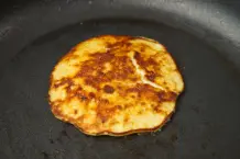 Einfache Pfannkuchen aus 2 Zutaten
