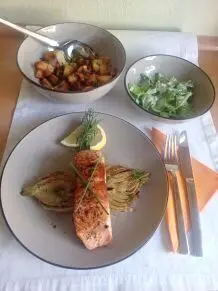 Gebratener Lachs auf Fenchel