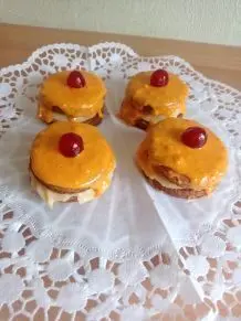 Spanische Puddingtörtchen (Tortas locas)