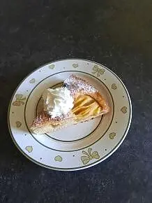Versunkener Apfelkuchen mit Mohn