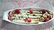 Knoblauch-Garnelen mit weißem Spargel