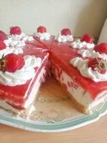 Erdbeertorte ohne Backen