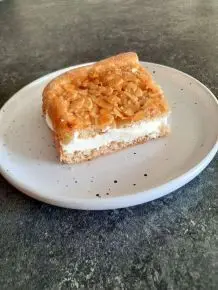 Weltbester Bienenstich vom Blech mit Dinkelvollkornmehl