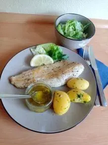 Zanderfilet mit Zitronen-Estragon-Butter