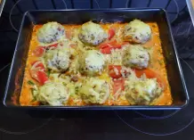 Knödel-Auflauf mit Gemüse & Tomatensoße
