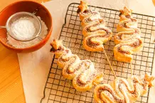 Blätterteig-Tannenbäume am Spieß – süß & herzhaft