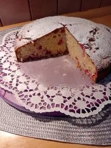Rührkuchen mit Johannisbeeren