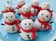 Süße Schneemann-Pralinen mit Kokos