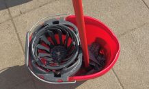 Schluss mit Schrubber, Besen und Eimer