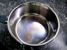 Karamellisierten Zucker aus Töpfen entfernen