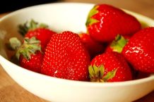 Erdbeeren gegen Pickel
