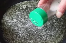 Bratfisch fällt mit Salz nicht auseinander