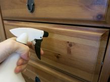 Holzmöbel glänzend und duftig mit Weichspüler