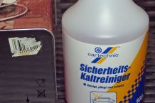 Aufkleber / Etiketten entfernen mit Kaltreiniger