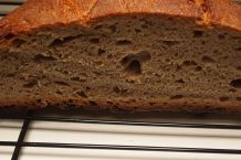 Gitter gegen schimmelndes Brot