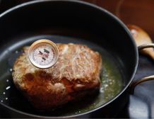 Temperatur ermitteln, damit der Braten zartrosa wird