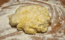 Böhmische Zwetschgenknödel aus Quarkteig