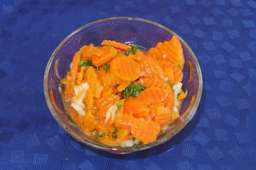 Leckerer gekochter Karottensalat: der schmeckt auch Kindern!