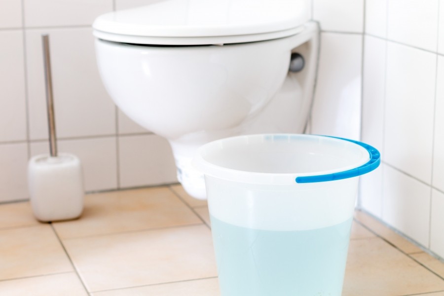 Badewasser kann man zum Abspülen der Toilette verwenden
