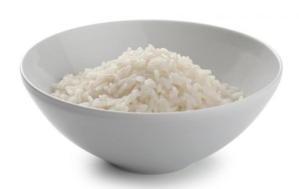 Reis lässt sich auf unterschiedliche Weise zubereiten: Egal wie, Reis kochen ist sehr einfach.