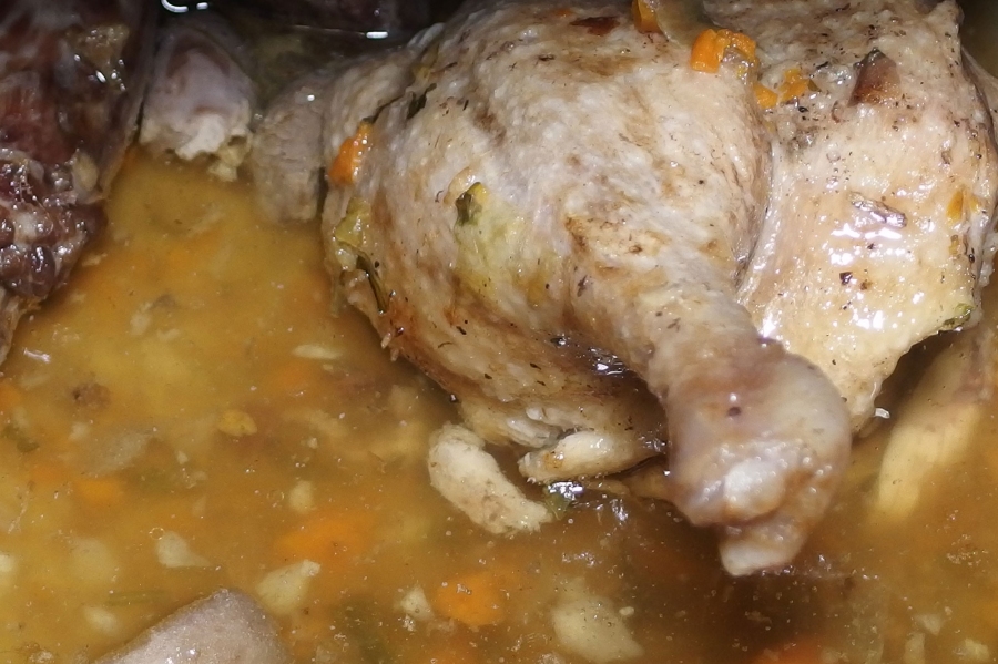 Fleisch, Geflügel und Fisch bei Niedrigtemperatur im Backofen garen.
