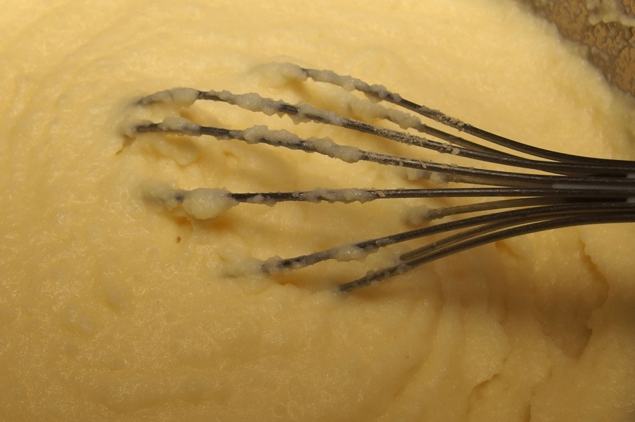 Intensiver schmeckendes Kartoffelpüree mit Sellerie.