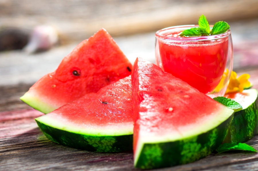 Mehr Flüssigkeit für Babys und Kinder mit leckeren Wassermelonen