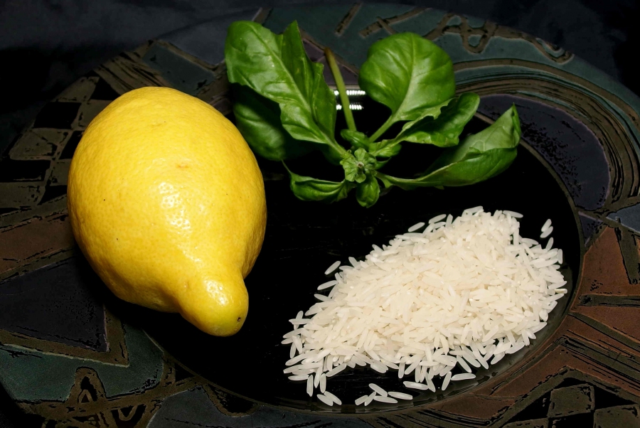 Zitronen-Basilikum-Reis - ein tolles einfaches Reisrezept für Anspruchslose.