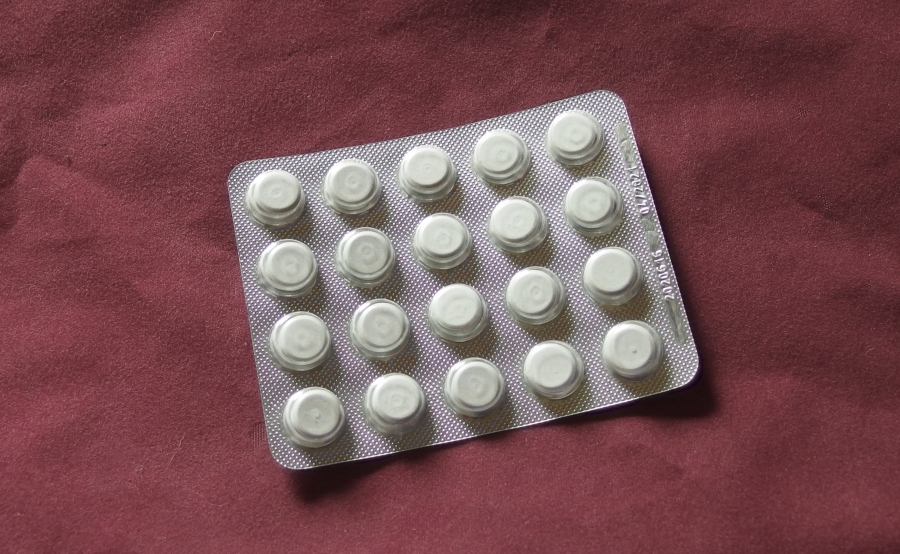 Tabletten sollte man nach Möglichkeit bis zur Einnahme, wegen Oxidation, eingeschweißt lassen.
