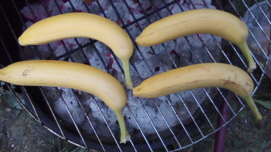 Gegrillte Banane - sehr sehr lecker und super einfach. 