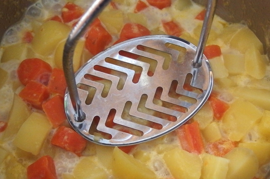 Für den ganz schnellen Hunger: Leckeres Mus aus Kartoffeln und Möhren.