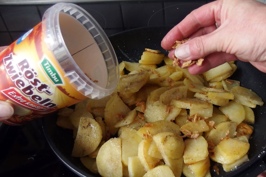 Bratkartoffeln einmal anders - mit Röstzwiebeln