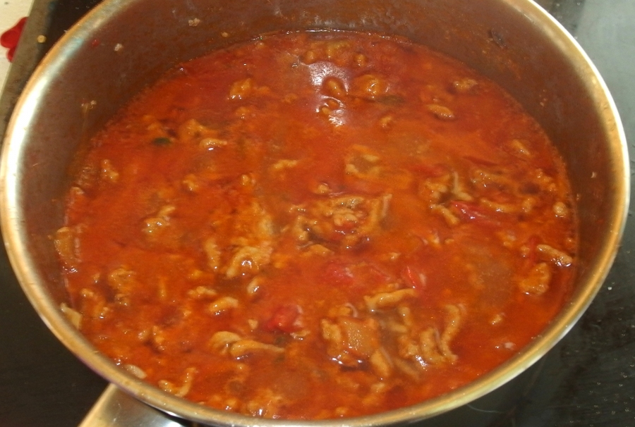 Nach der Art von Oma Duck ein Rezept für Tomatensoße "Bolognese" & eine Empfehlung für Single- und anderer kleine Haushalte.