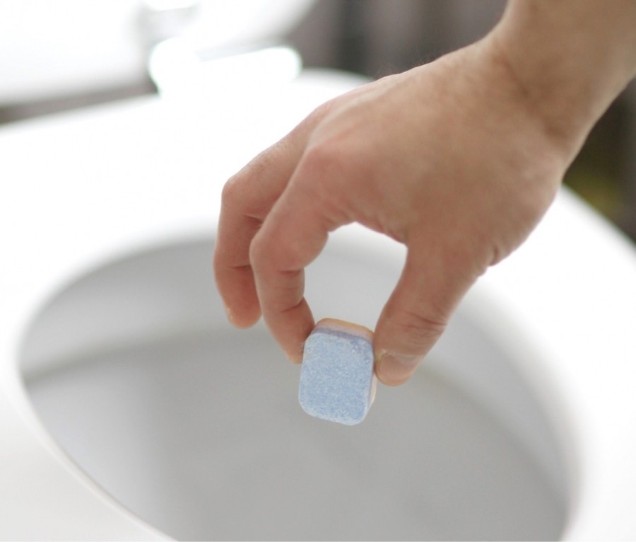 Toilette reinigen mithilfe von Geschirrreiniger-Tabs: Funktioniert wunderbar, Rückstände werden sehr gut entfernt.