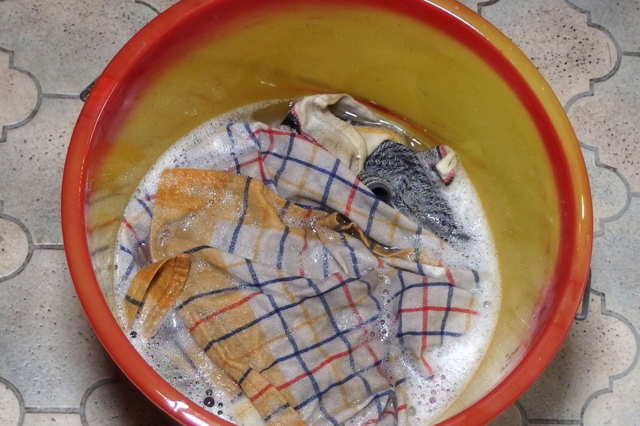Kettenschmiere aus Wäsche mühelos und vollständig entfernen.
