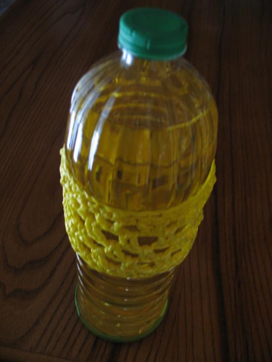 Ölflasche mit Bauchbinde