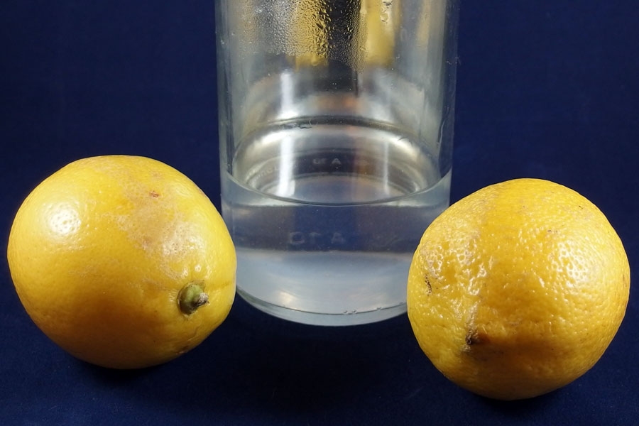 Zitronen weiterverarbeiten - Zitronenessig herstellen.