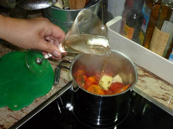 Kürbis-Gemüse-Suppe mit Sekt