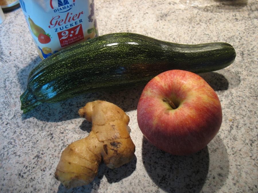 Zucchini-Apfel-Konfitüre mit Ingwer 4