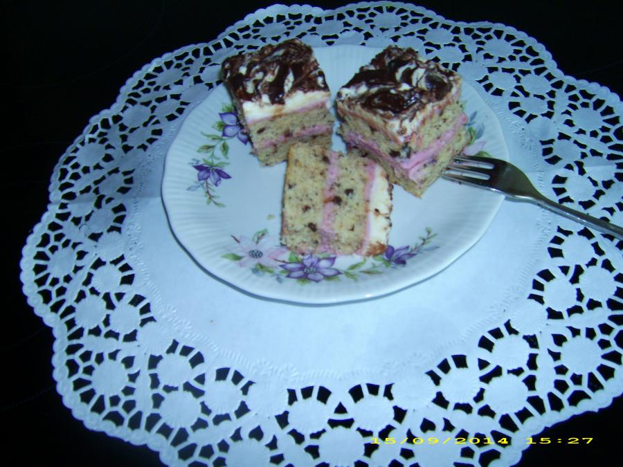 Blechkuchen mit Quark-Mascarpone-Beeren-Pudding-Creme 2
