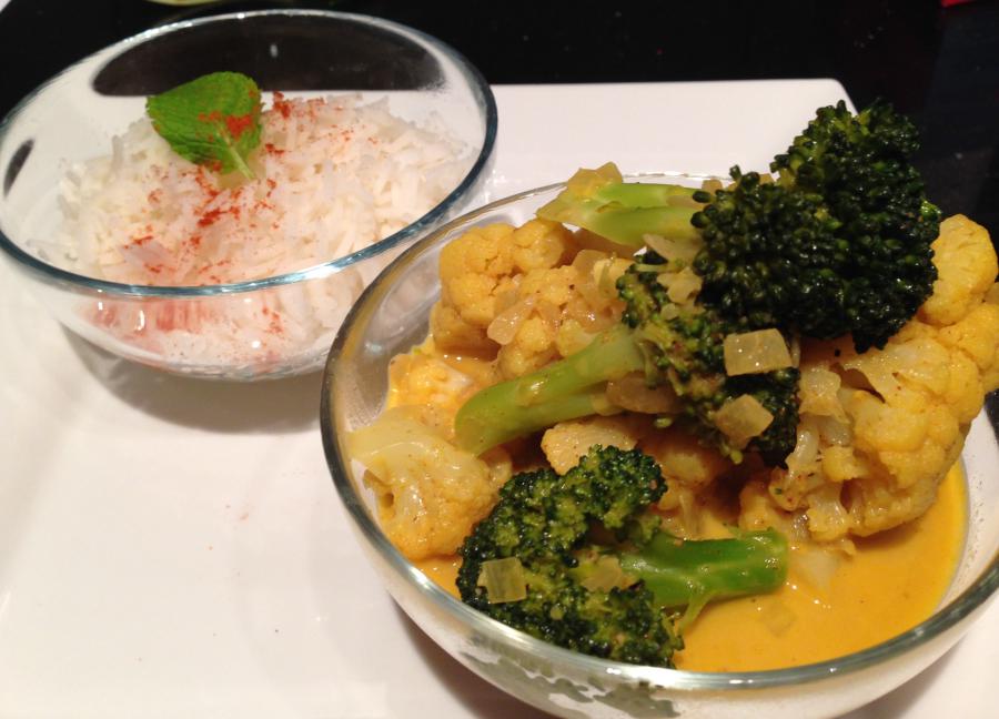 Blumenkohl und Brokkoli in Kokos-Curry-Soße 7