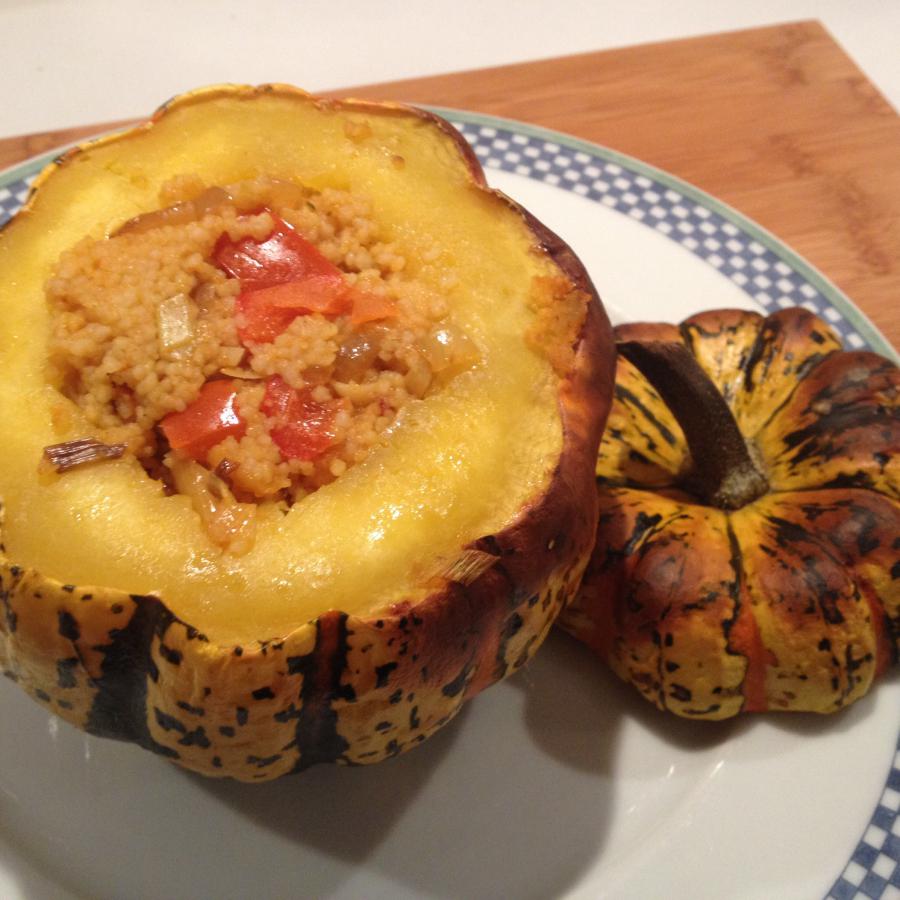 Gorgonzolakurbis Mit Couscous Fullung Vegan Rezept Frag Mutti