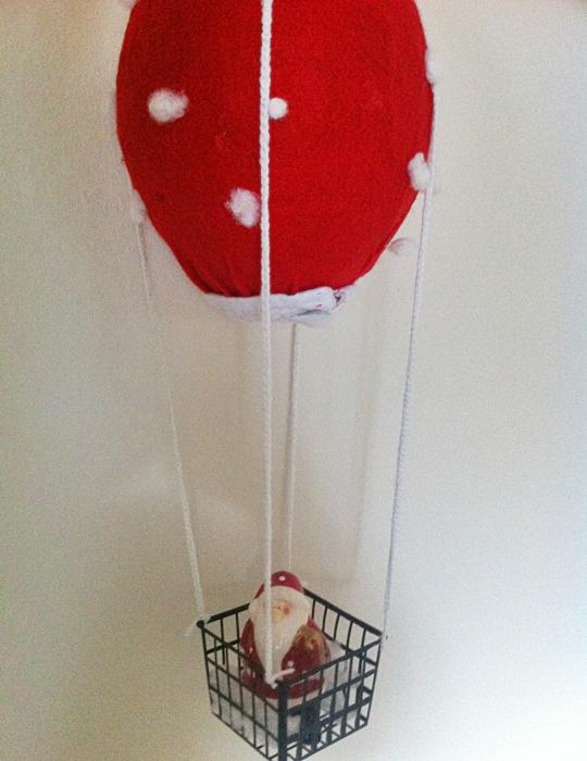 Weihnachtsdeko Heißluftballon mit Weihnachtsmann
