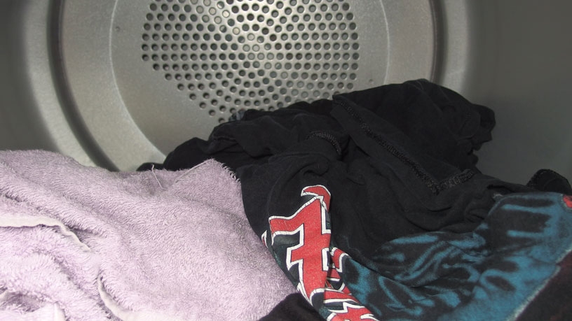 Beim Trocknen von Wäsche im Trockner Energie sparen.