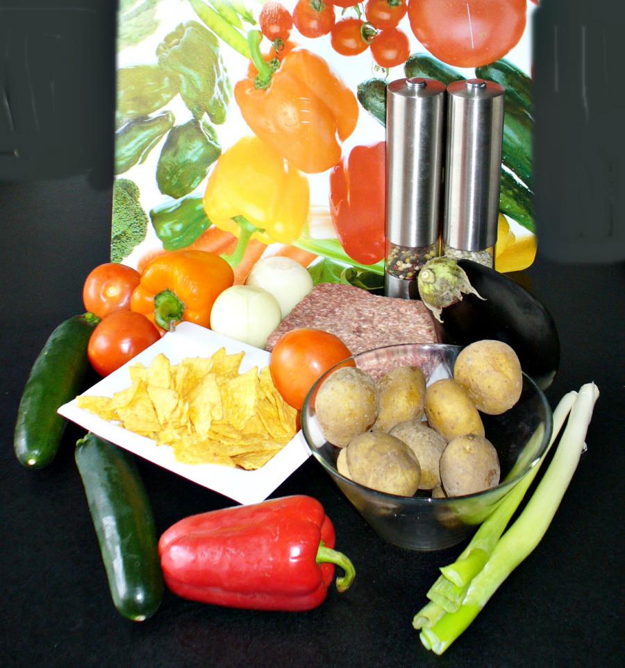 Gemüse-Gehacktes Auflauf mit Tortillas 2