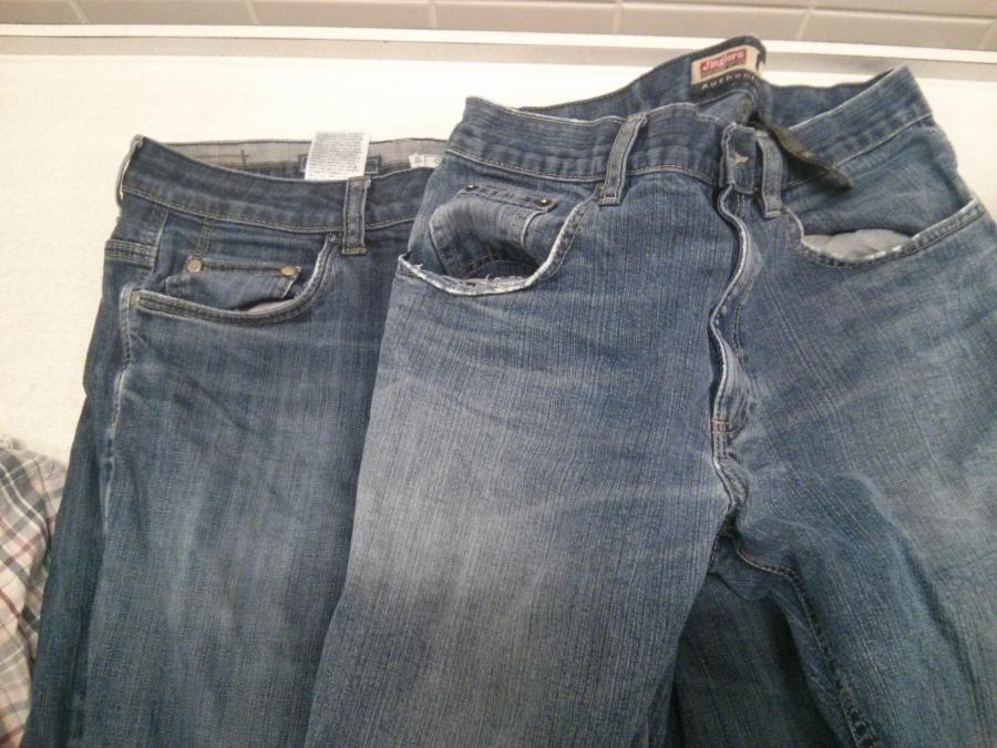 Ausgeblichene Jeans färben 1