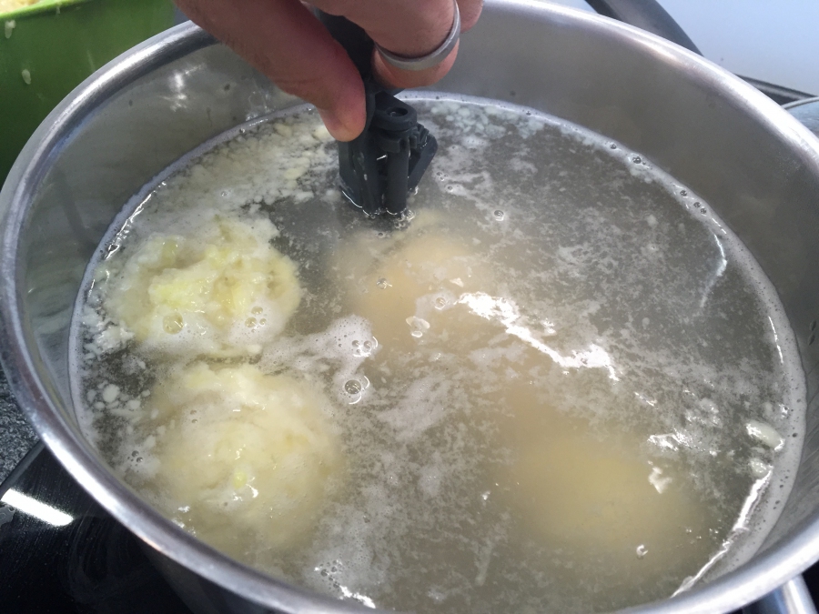 Kartoffelknödel / Kartoffelklöse kann man ganz einfach selbst machen
