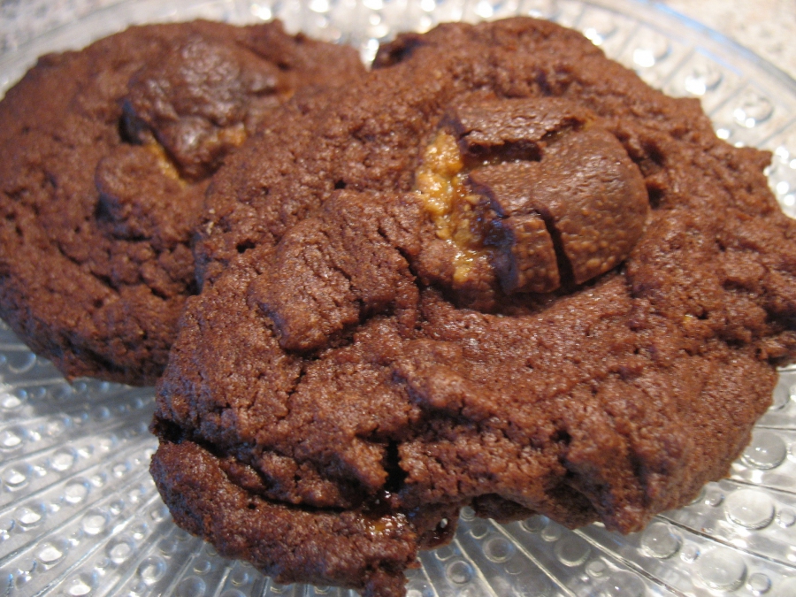 Knusprige Schoko-Cookies mit Snickers 1