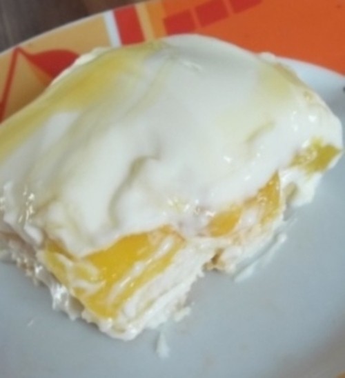 Dessert mit Pfirsichen Löffelbiskuit und Quark-Joghurtcreme 2