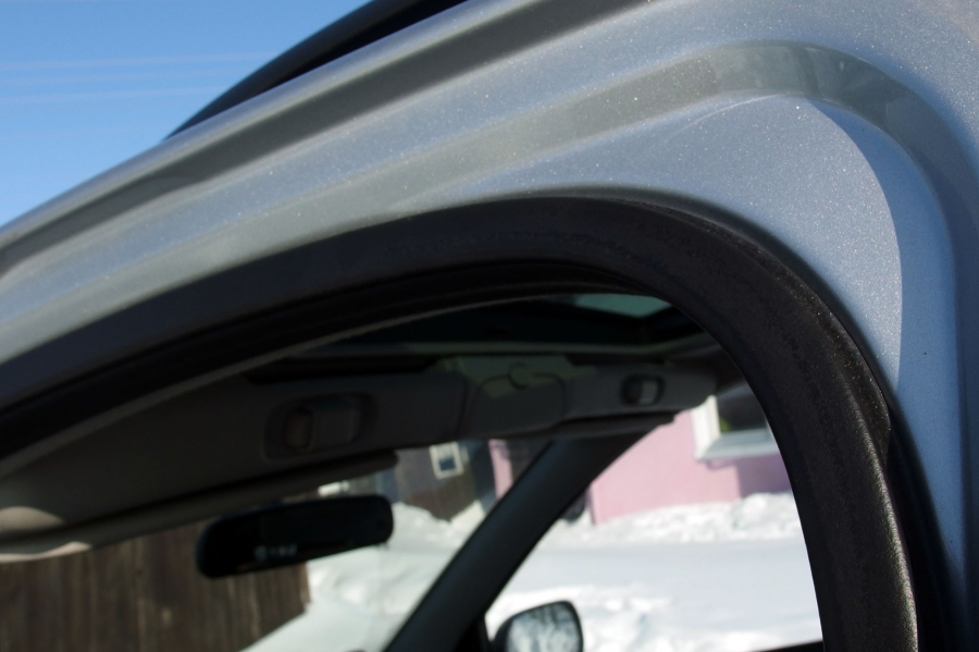 Autotüren vor Zufrieren schützen: Mit Melkfett oder einem Lippenpflegestift.